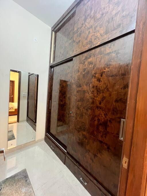 5Bhk Home Away From Home At Ranjit Avenue อัมริตสา ภายนอก รูปภาพ