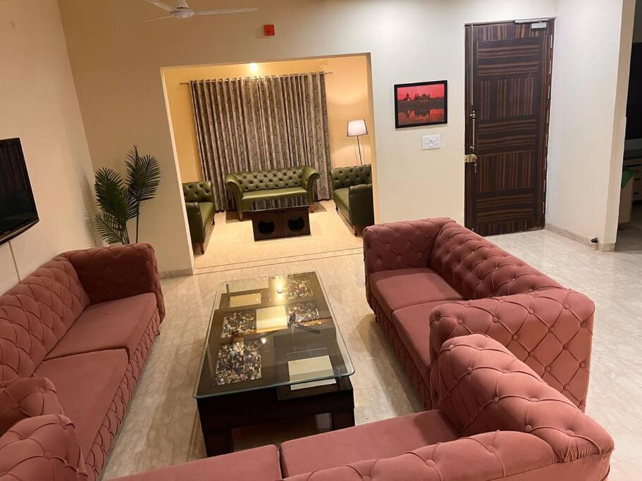 5Bhk Home Away From Home At Ranjit Avenue อัมริตสา ภายนอก รูปภาพ